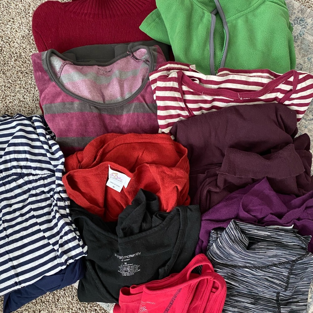 Lot of women’s Maternity clothes